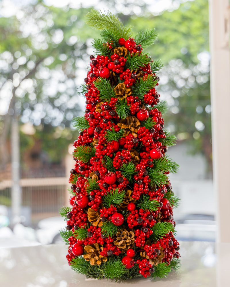 Arvore Natal Decorada Pinhas e Cerejas - 60cm